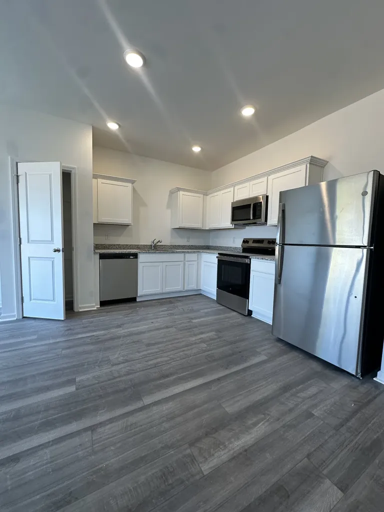 225 Darlington Drive Dickson TN 37055
