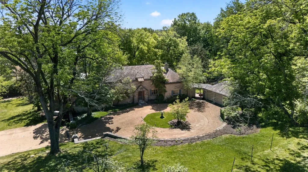 929 Tyne Boulevard Nashville TN 37220