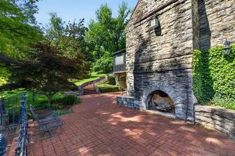 929 Tyne Boulevard Nashville TN 37220