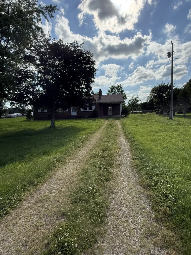 241 Corinth Road Portland TN 37148