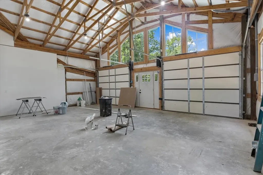 2796 Highway 100 Centerville TN 37033