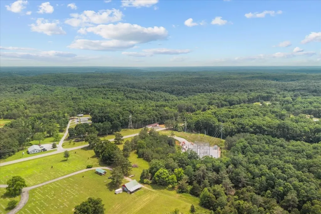 2796 Highway 100 Centerville TN 37033