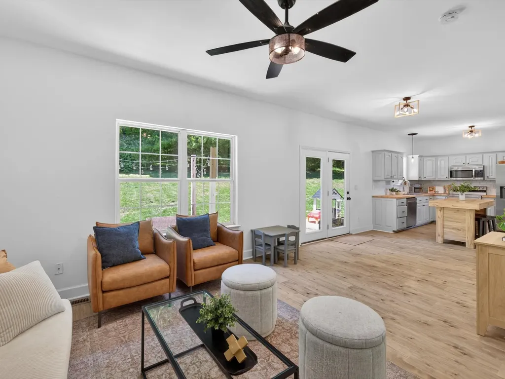 1074 Talon Drive Columbia TN 38401