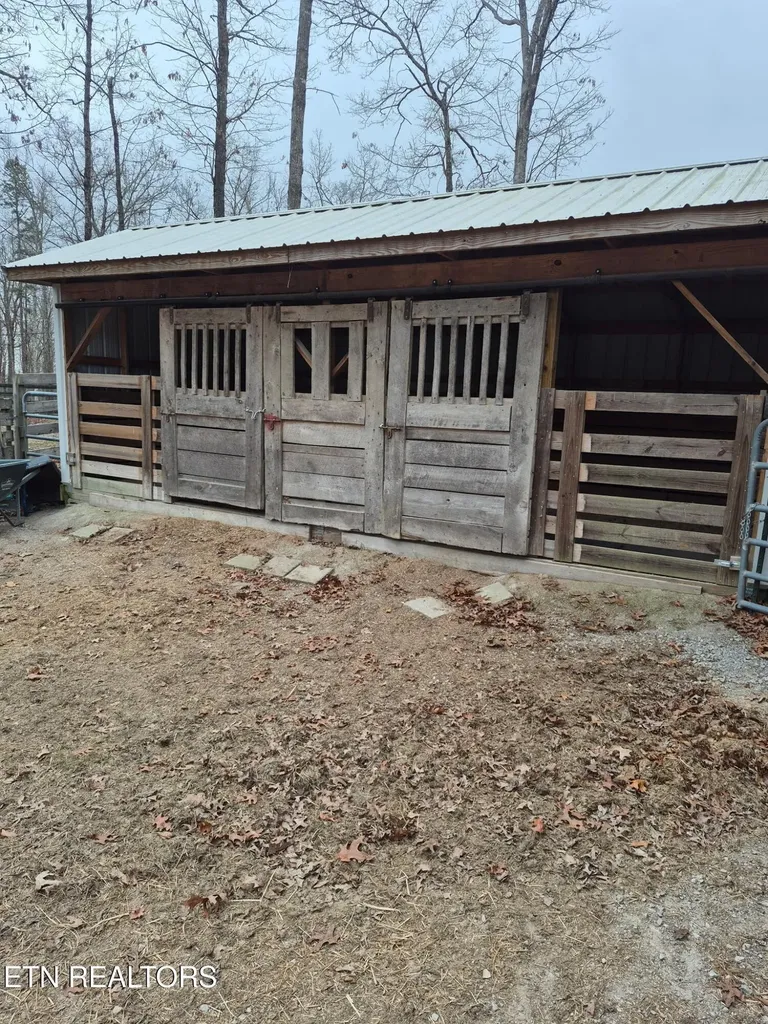 101 Ridgepoint Road Jamestown TN 38556