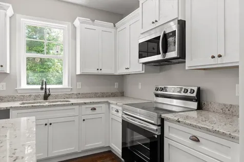1872 Oakvale Drive Chattanooga TN 37421