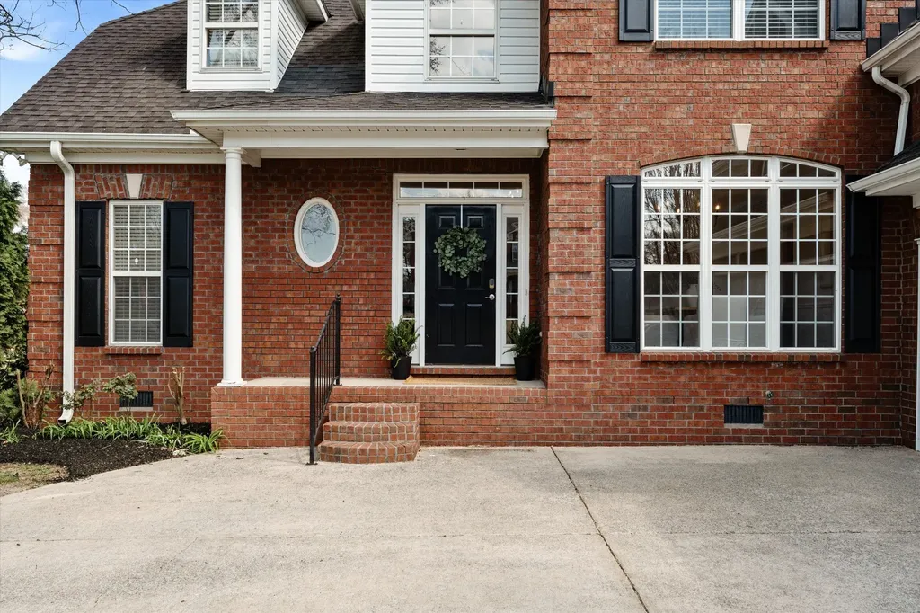 2003 Woodcliff Drive Smyrna TN 37167