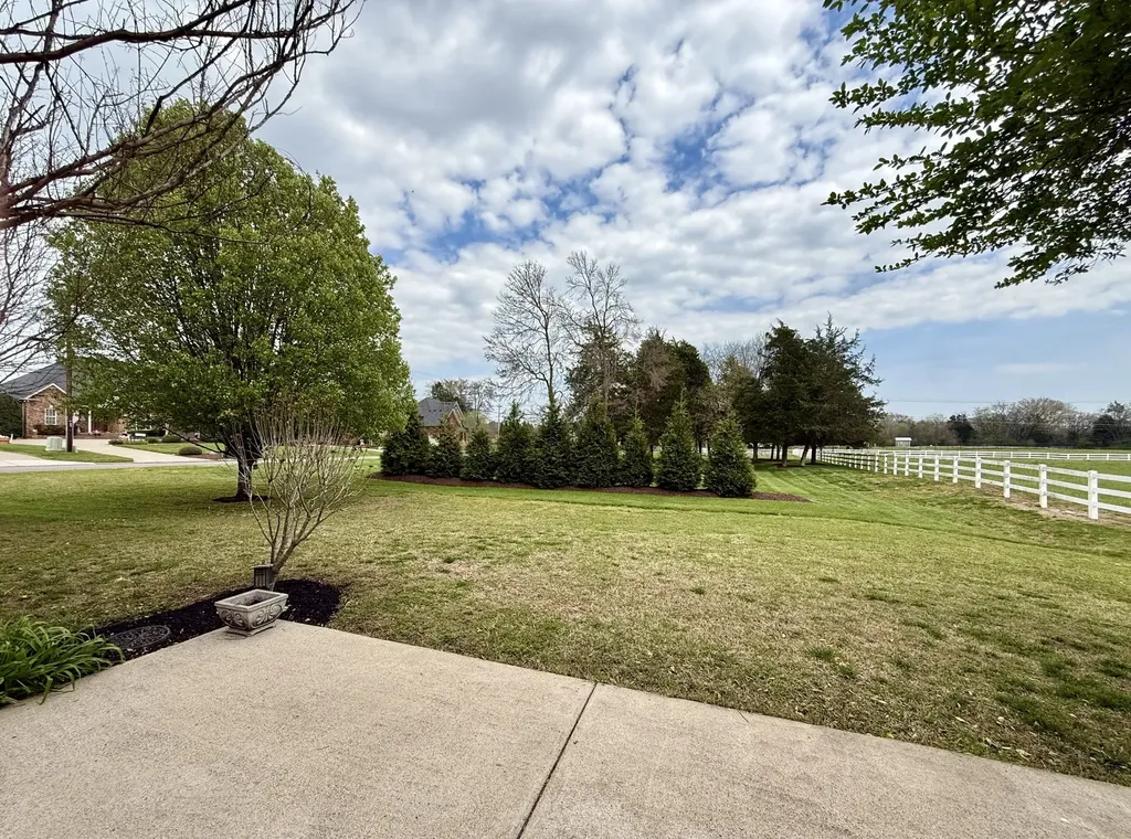 2003 Woodcliff Drive Smyrna TN 37167