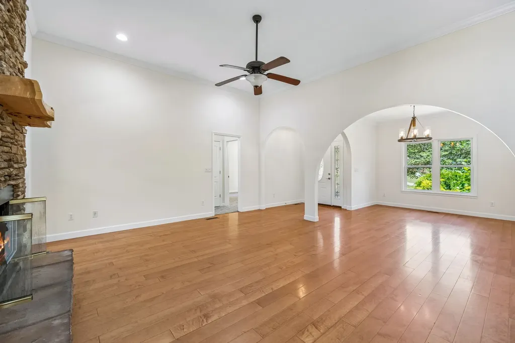 314 Ginger Drive Dover TN 37058