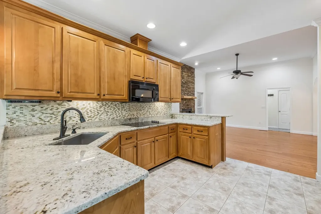 314 Ginger Drive Dover TN 37058