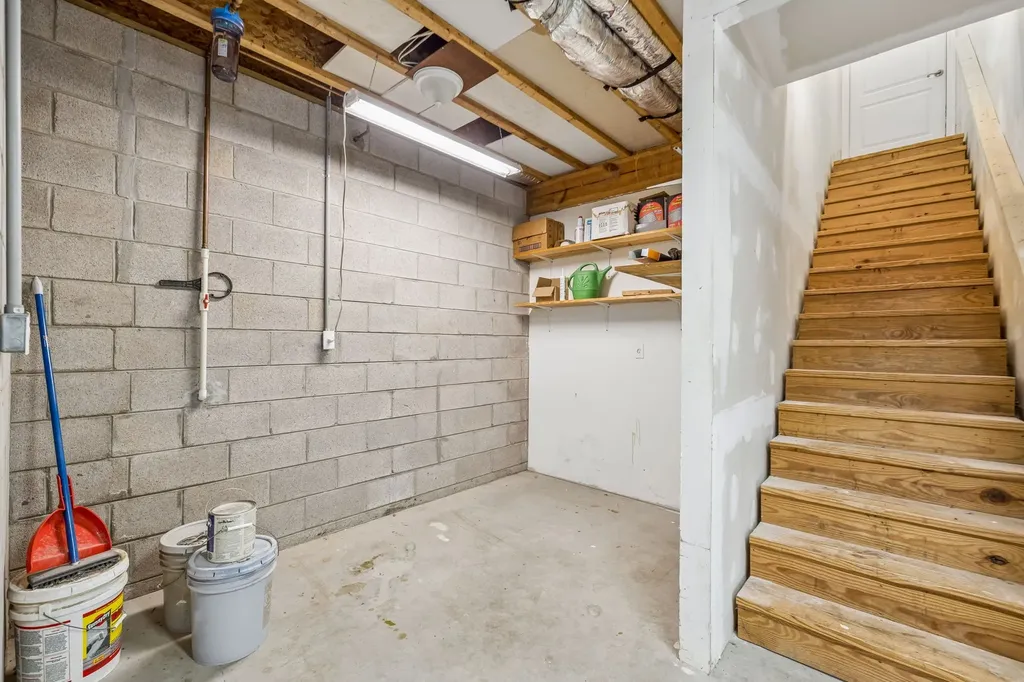 314 Ginger Drive Dover TN 37058