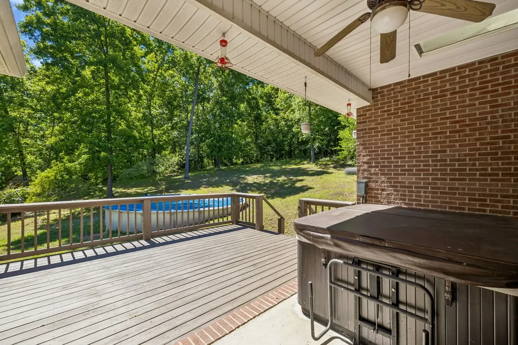 314 Ginger Drive Dover TN 37058