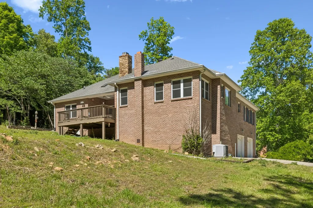 314 Ginger Drive Dover TN 37058