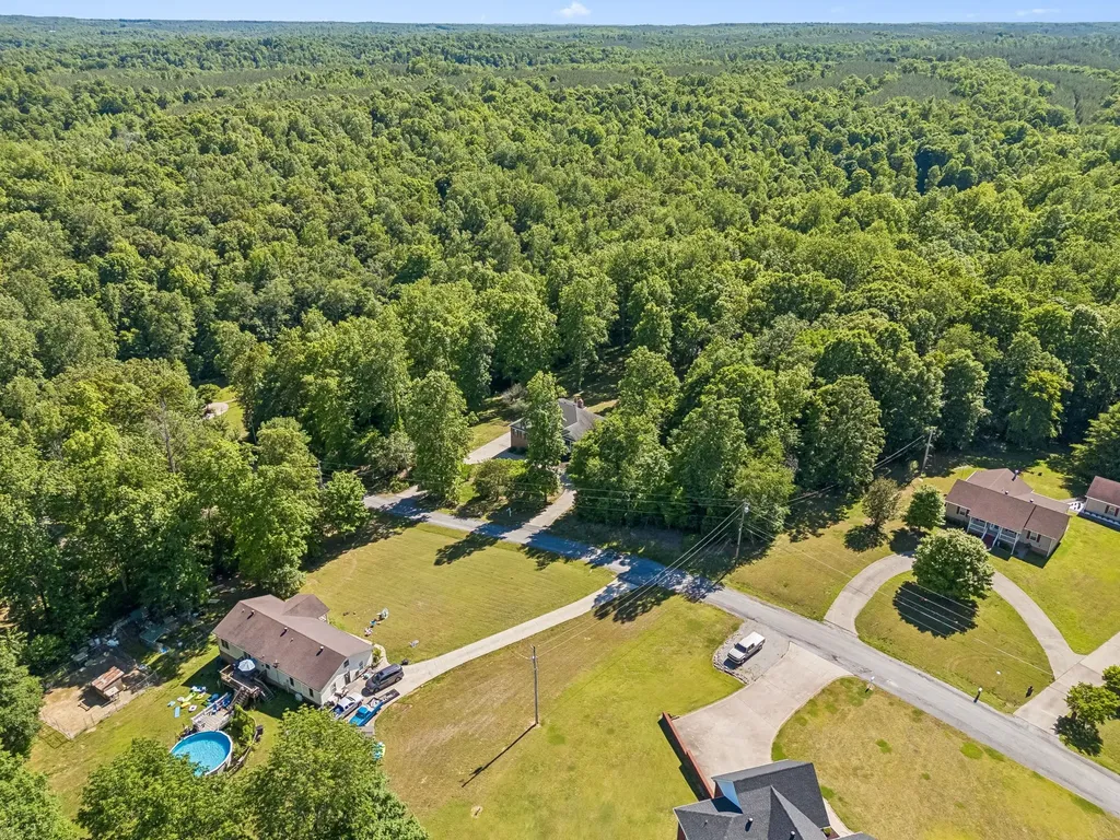 314 Ginger Drive Dover TN 37058
