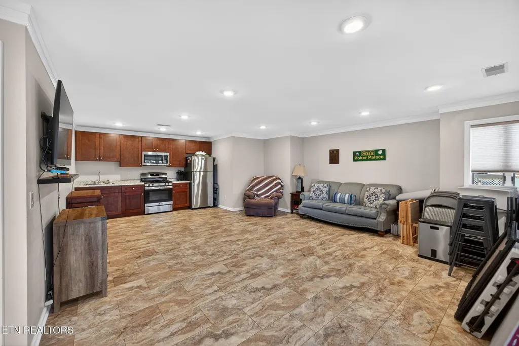 63 Brummel Lane Crossville TN 38558