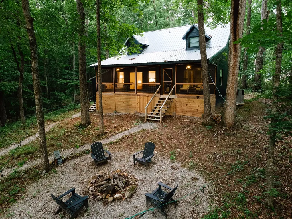 140 Huntington Dr, S Winchester TN 37398