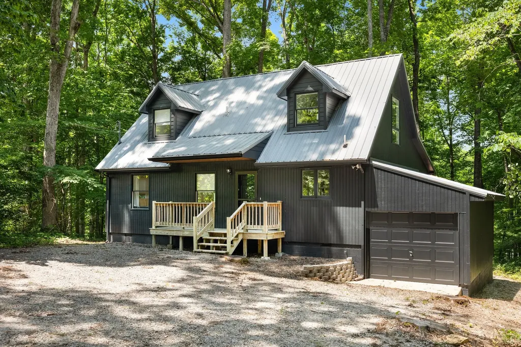 140 Huntington Dr, S Winchester TN 37398