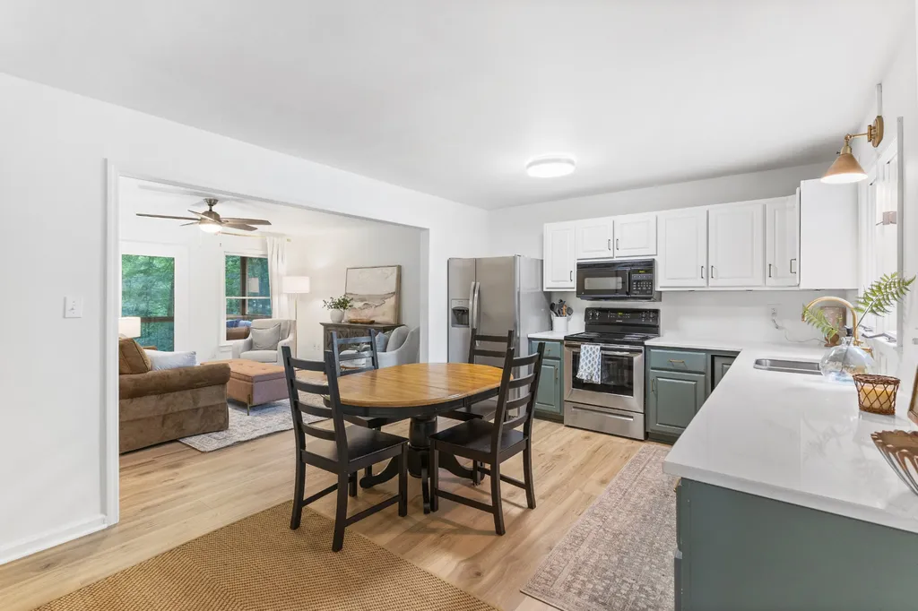 140 Huntington Dr, S Winchester TN 37398