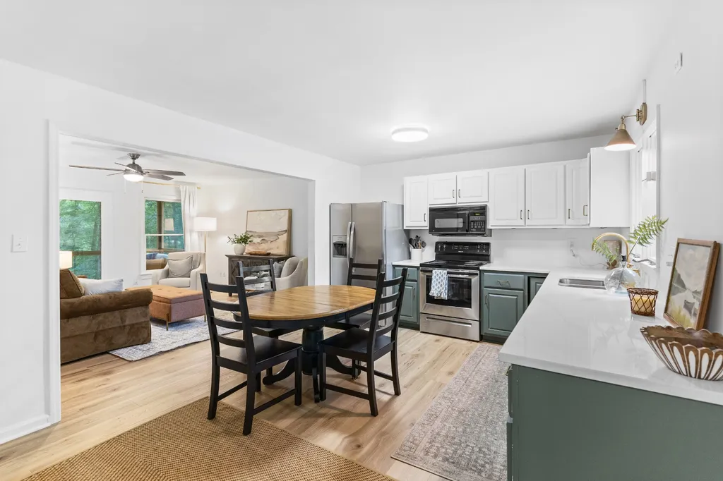 140 Huntington Dr, S Winchester TN 37398