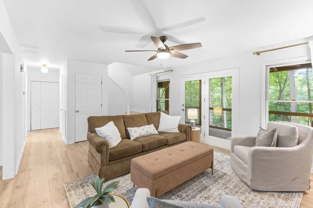 140 Huntington Dr, S Winchester TN 37398
