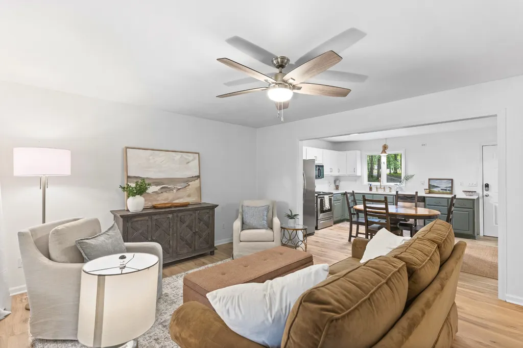 140 Huntington Dr, S Winchester TN 37398