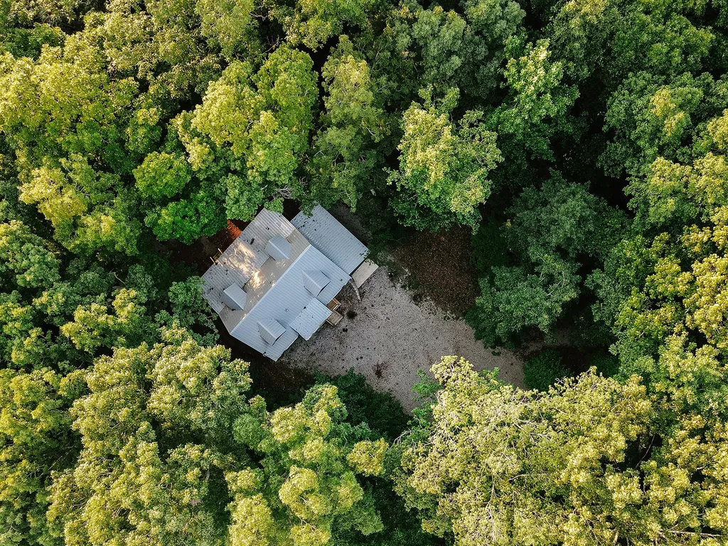 140 Huntington Dr, S Winchester TN 37398
