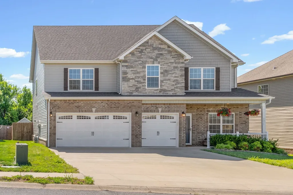 1337 Winterset Drive Clarksville TN 37040