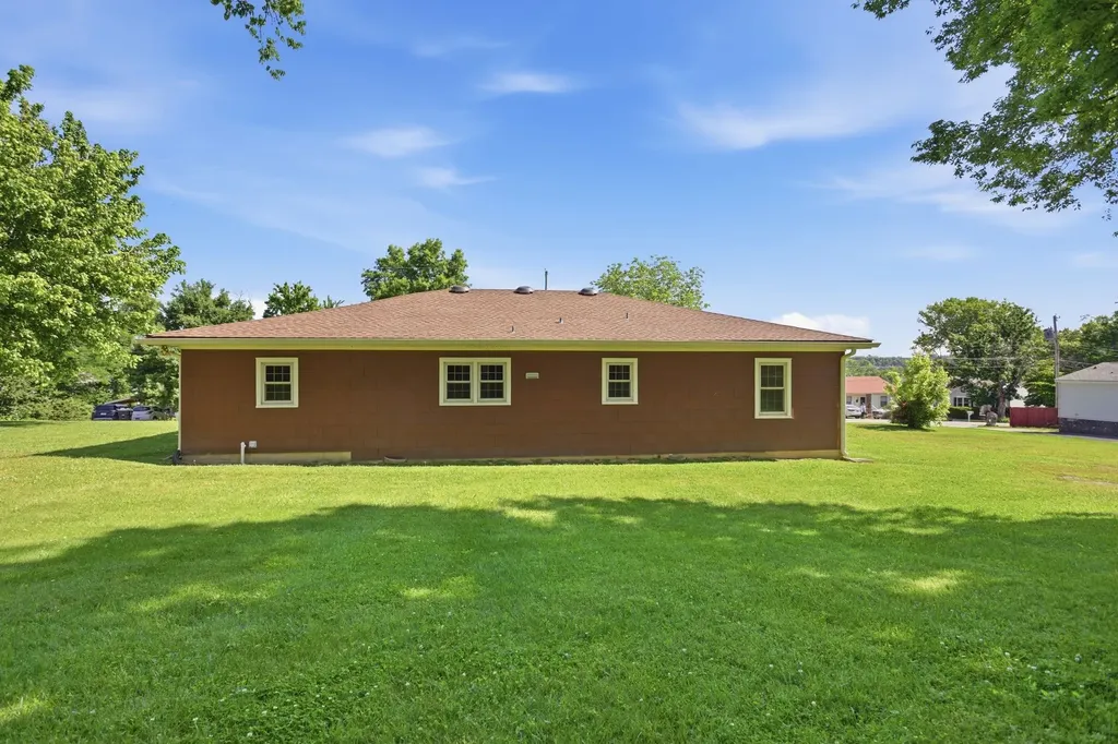 131 Greenwood Acres Drive Columbia TN 38401