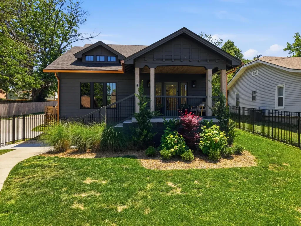 1118 Douglas Avenue Nashville TN 37206