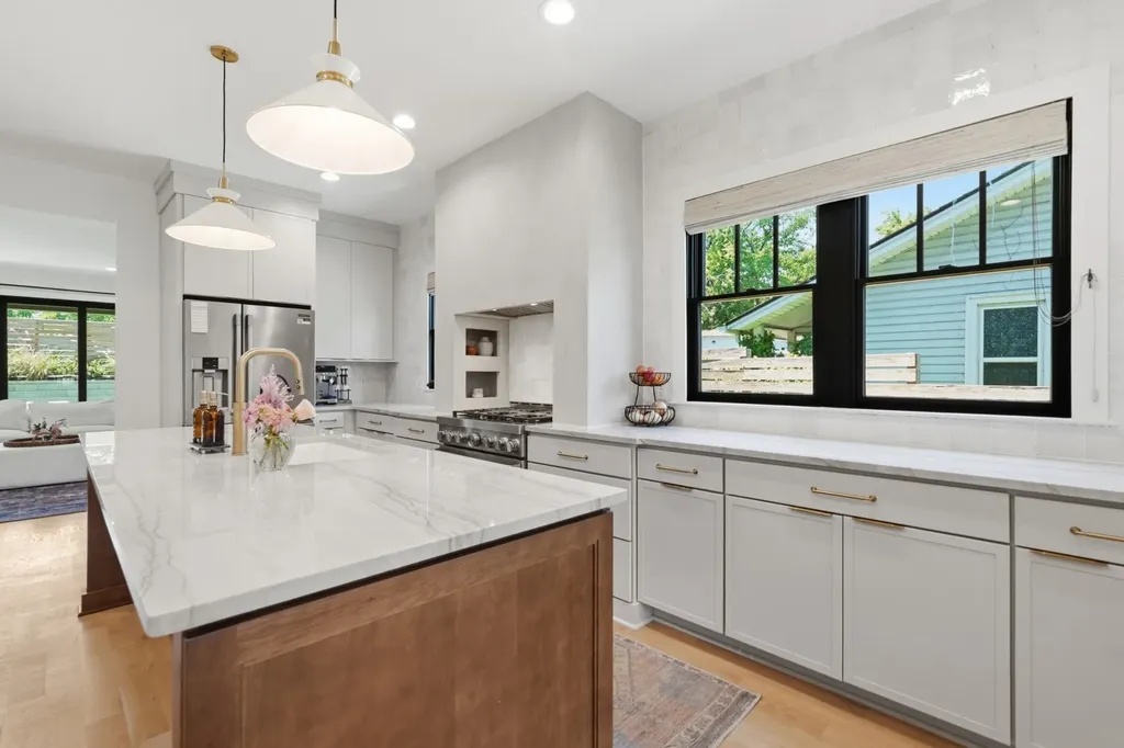 1118 Douglas Avenue Nashville TN 37206