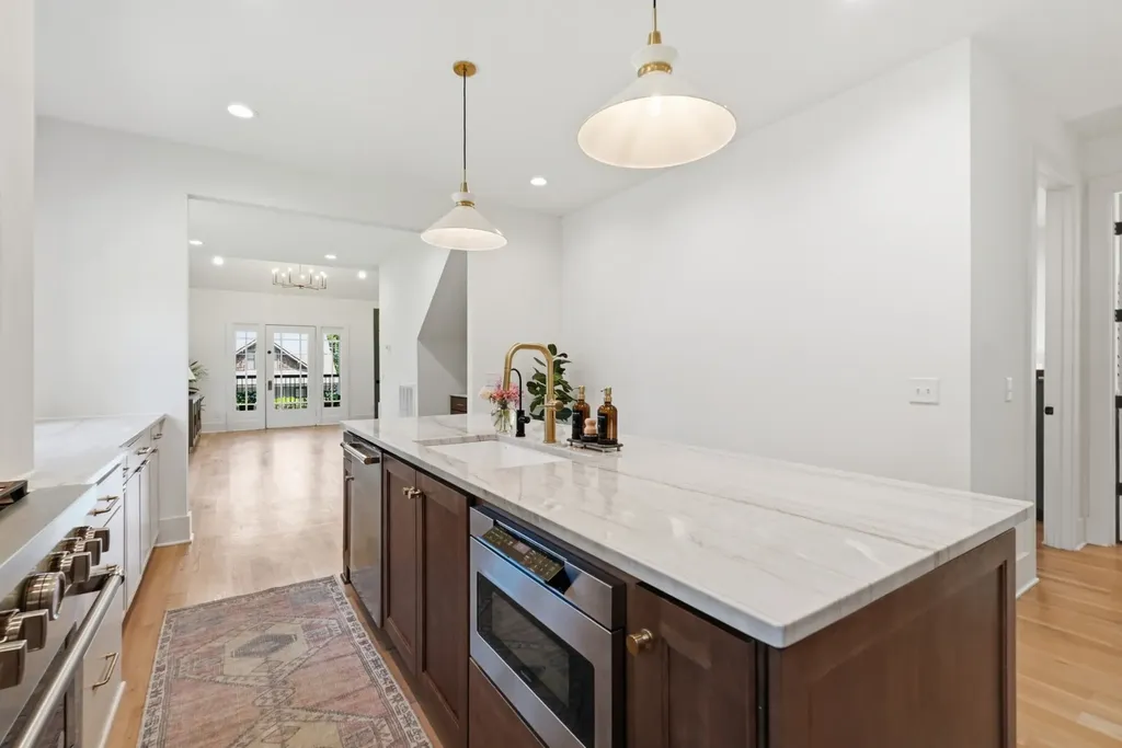 1118 Douglas Avenue Nashville TN 37206