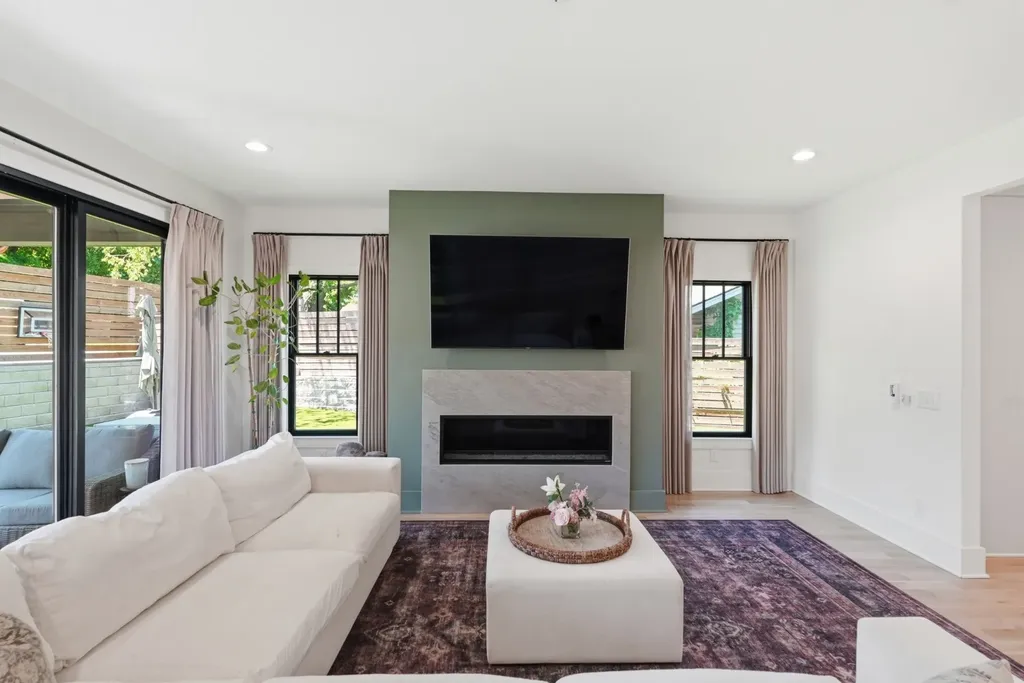 1118 Douglas Avenue Nashville TN 37206
