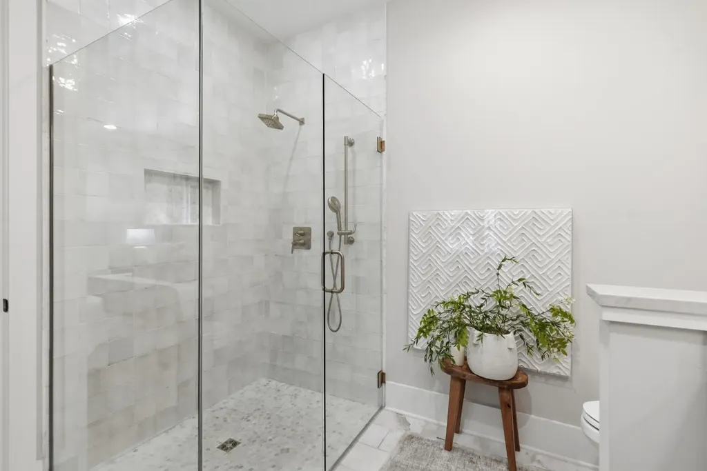 1118 Douglas Avenue Nashville TN 37206