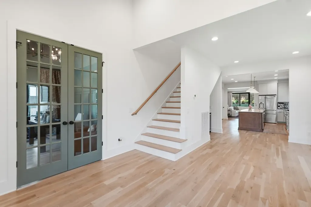 1118 Douglas Avenue Nashville TN 37206