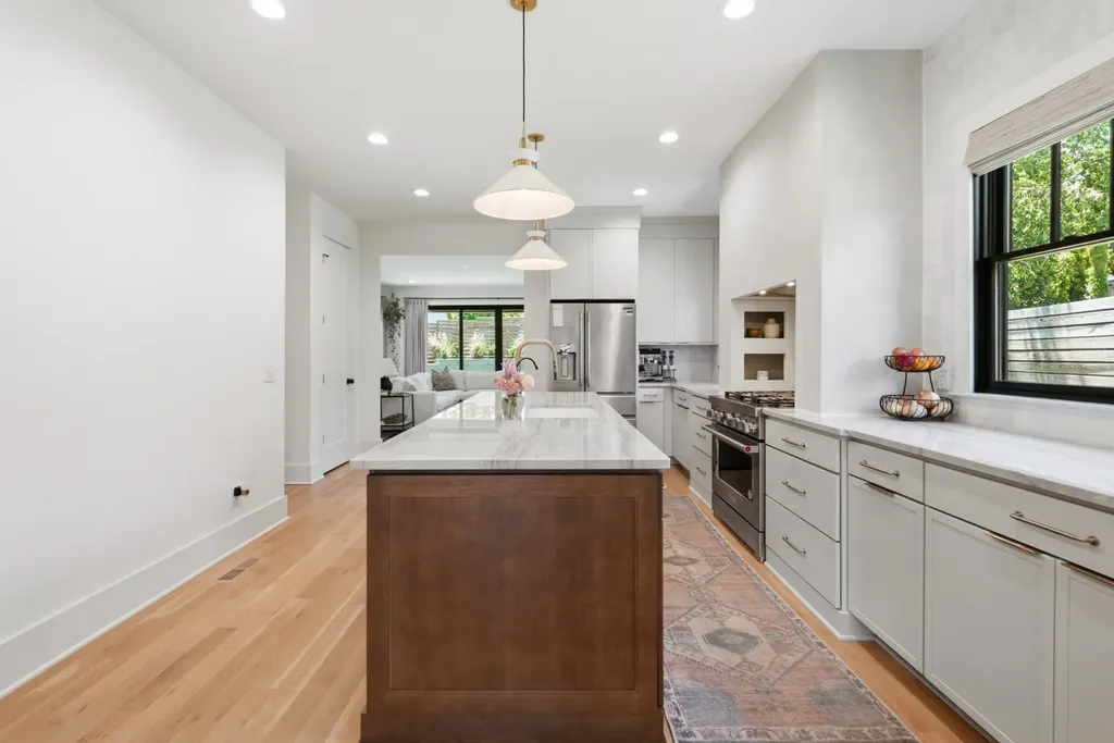 1118 Douglas Avenue Nashville TN 37206