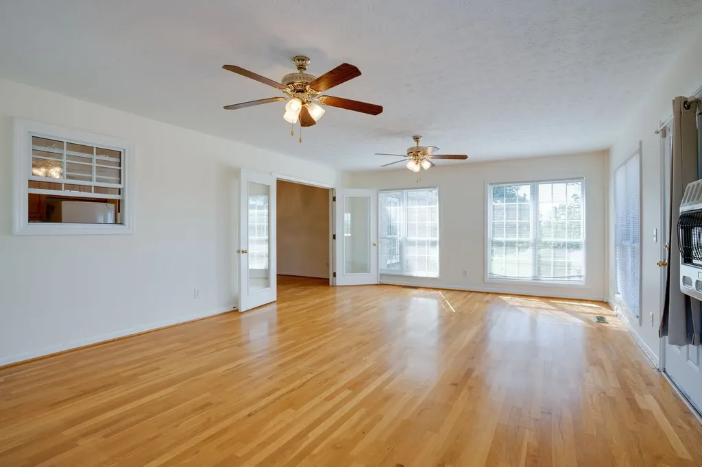 134 N Harris Road Portland TN 37148