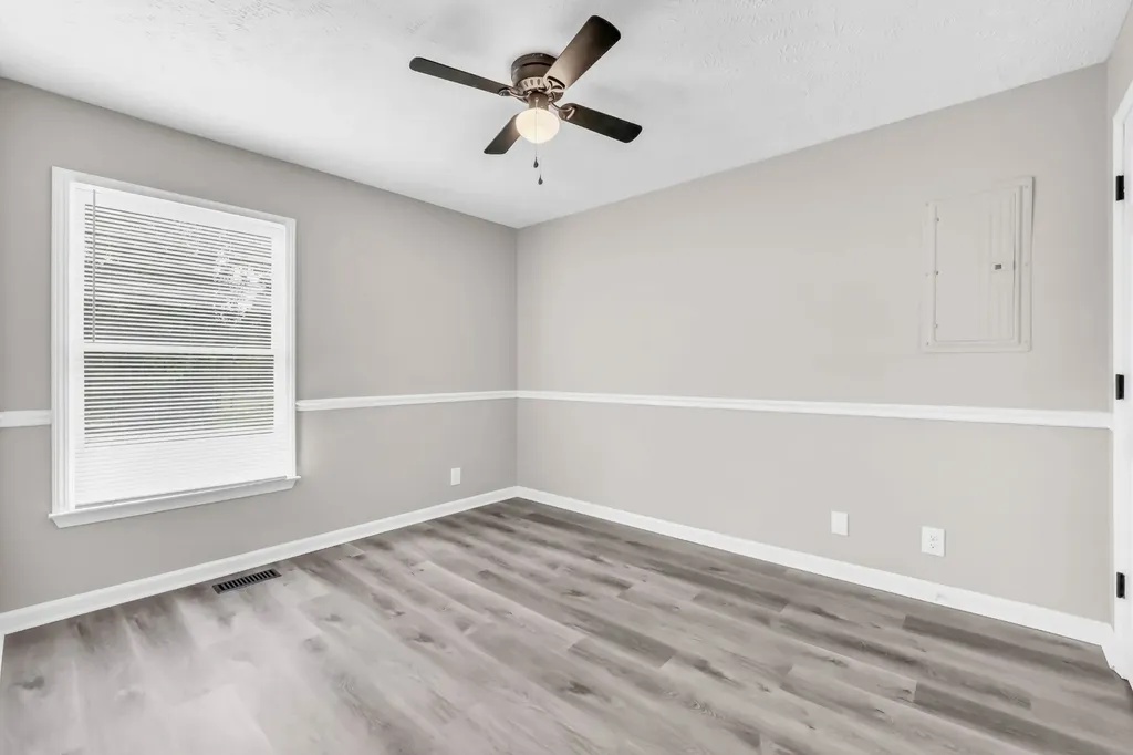 1480 Sunshine Drive Clarksville TN 37042