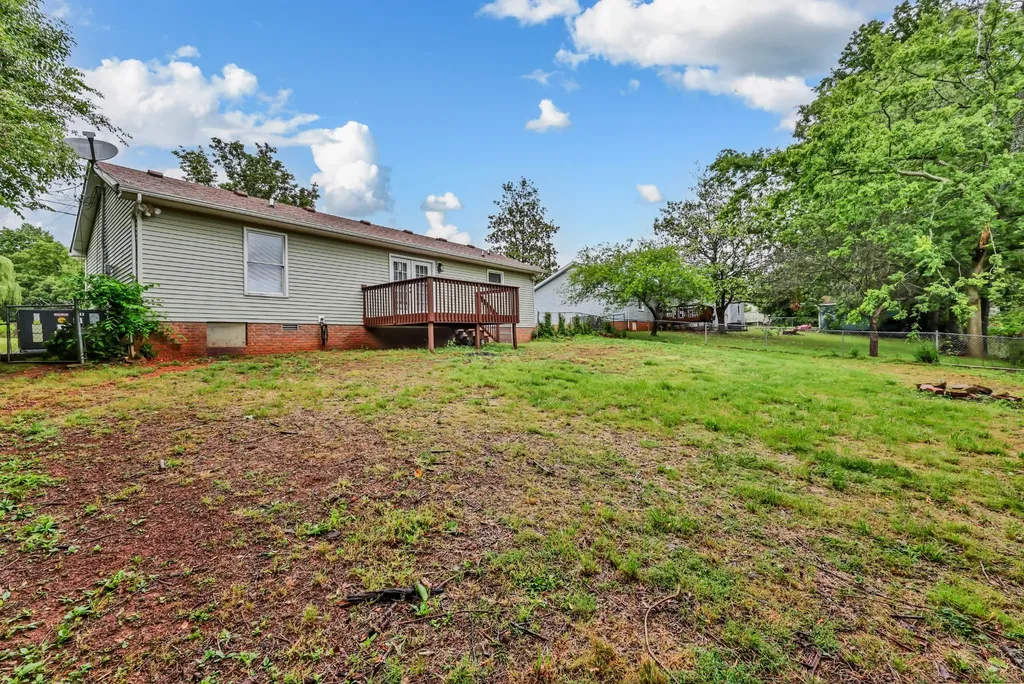 1480 Sunshine Drive Clarksville TN 37042
