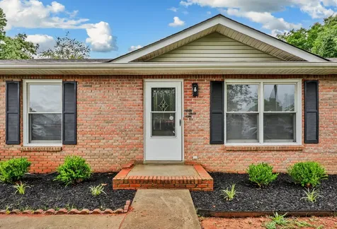1480 Sunshine Drive Clarksville TN 37042