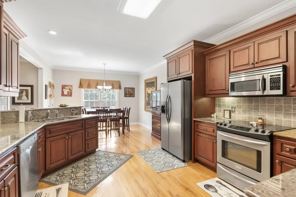 105 Robin Point Gallatin TN 37066