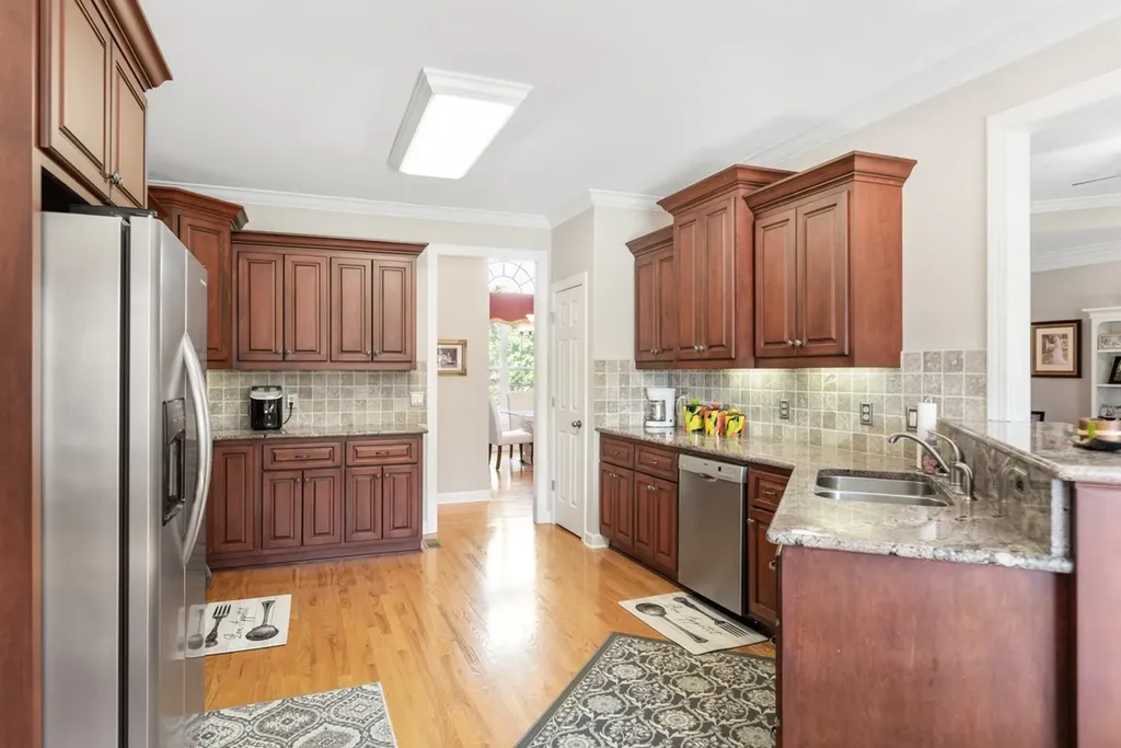 105 Robin Point Gallatin TN 37066