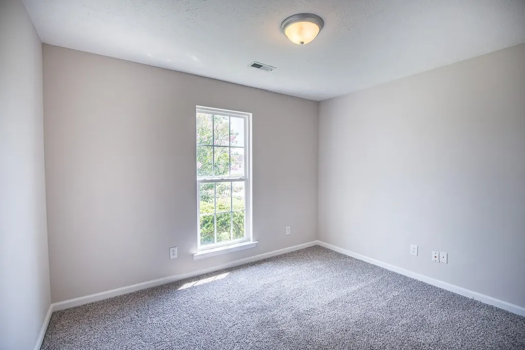 5024 Tricia Place Murfreesboro TN 37129