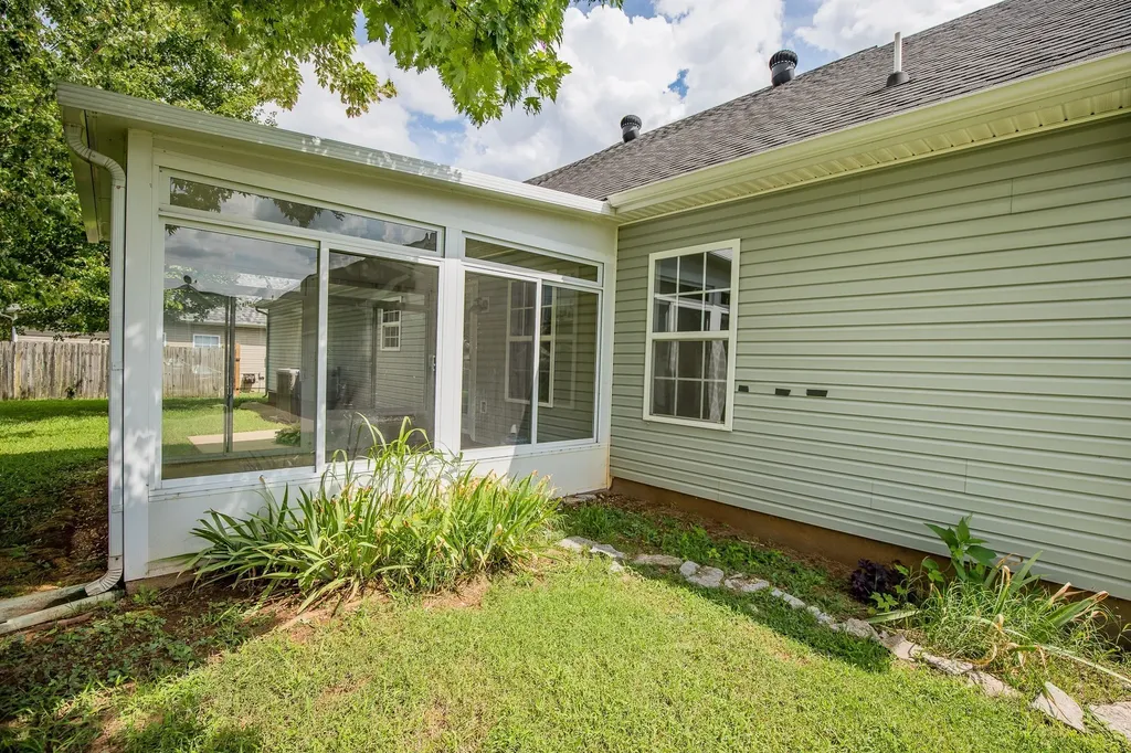 5024 Tricia Place Murfreesboro TN 37129