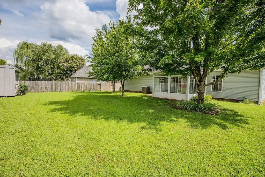 5024 Tricia Place Murfreesboro TN 37129