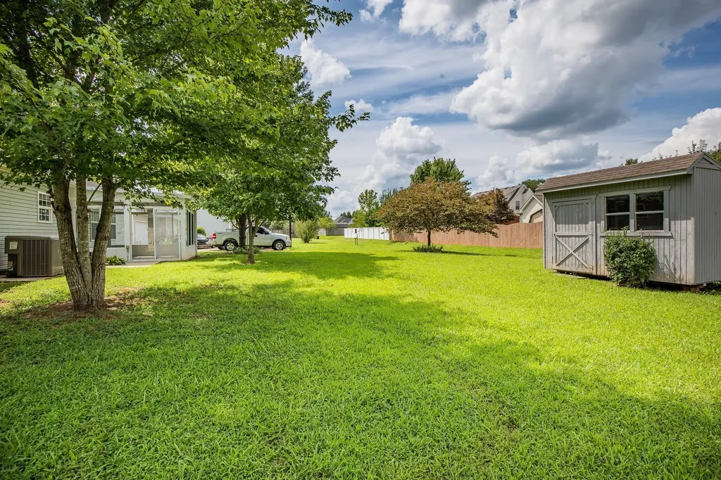 5024 Tricia Place Murfreesboro TN 37129