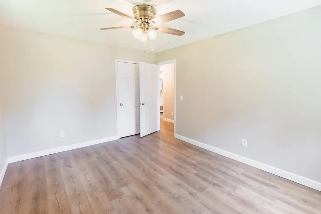 4543 S Creek Road Cookeville TN 38506