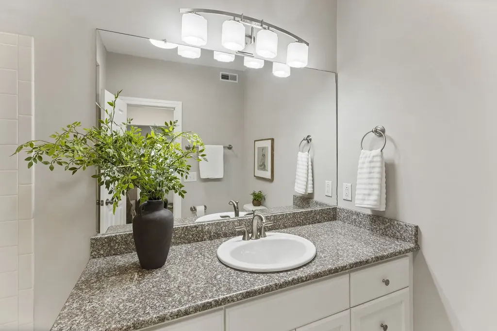 323 Boxmere Place Nashville TN 37215