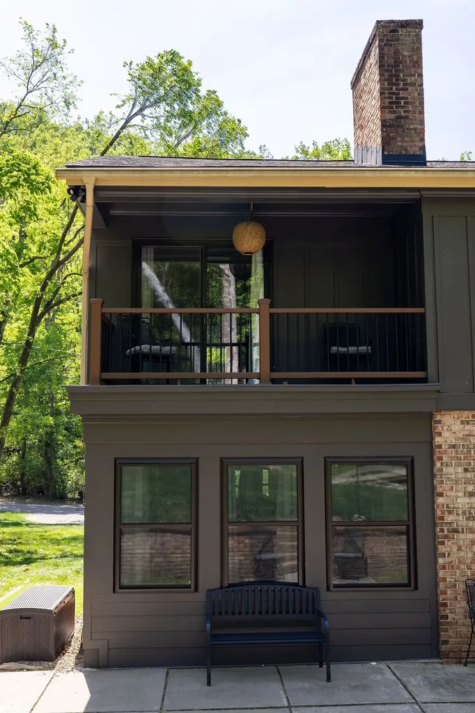 6001 Andover Drive Nashville TN 37215