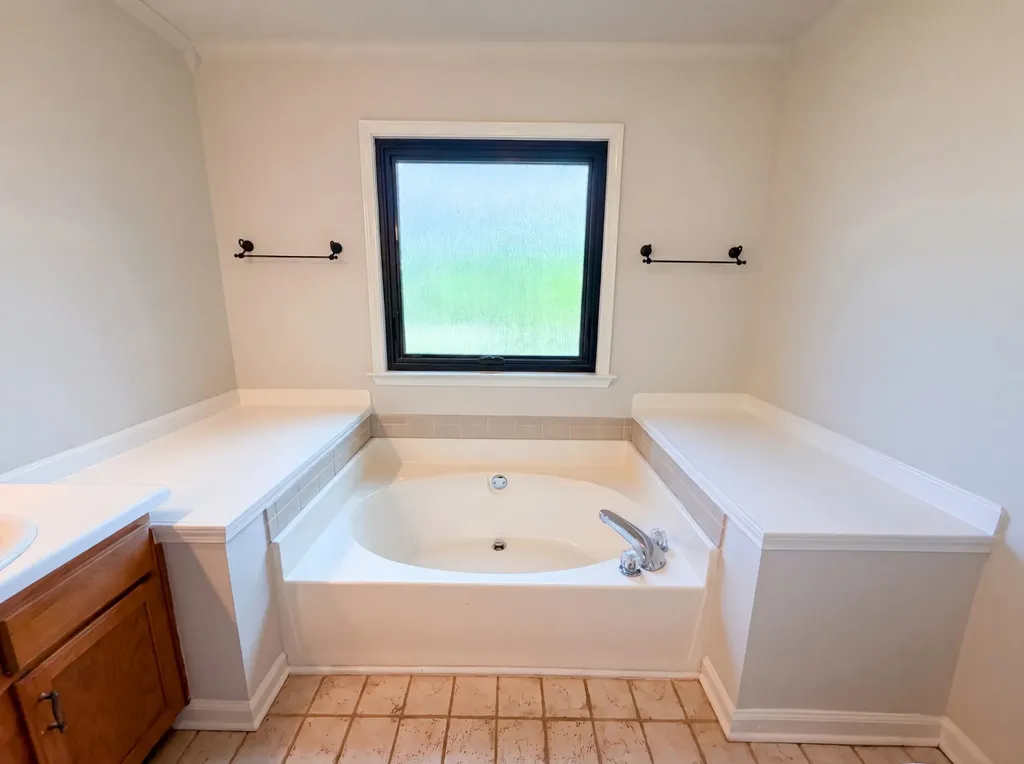 1688 Cedar Springs Circle Clarksville TN 37042