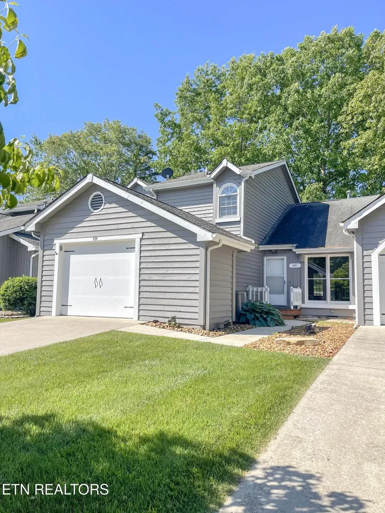 484 Riverbend Drive Crossville TN 38555
