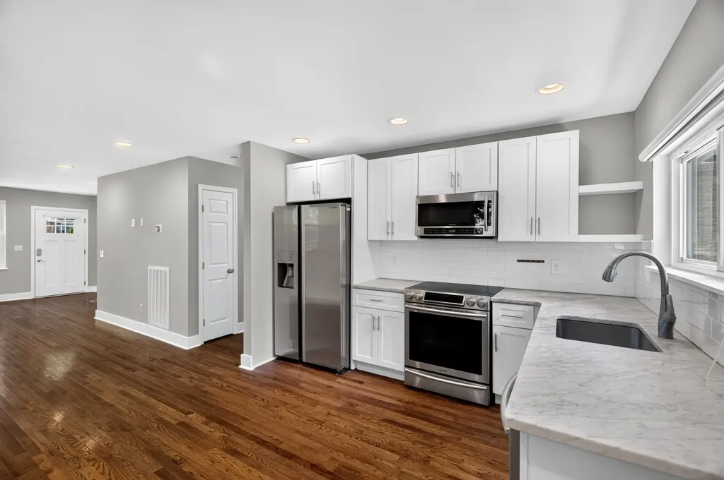 870 W Sharpe Avenue Nashville TN 37206